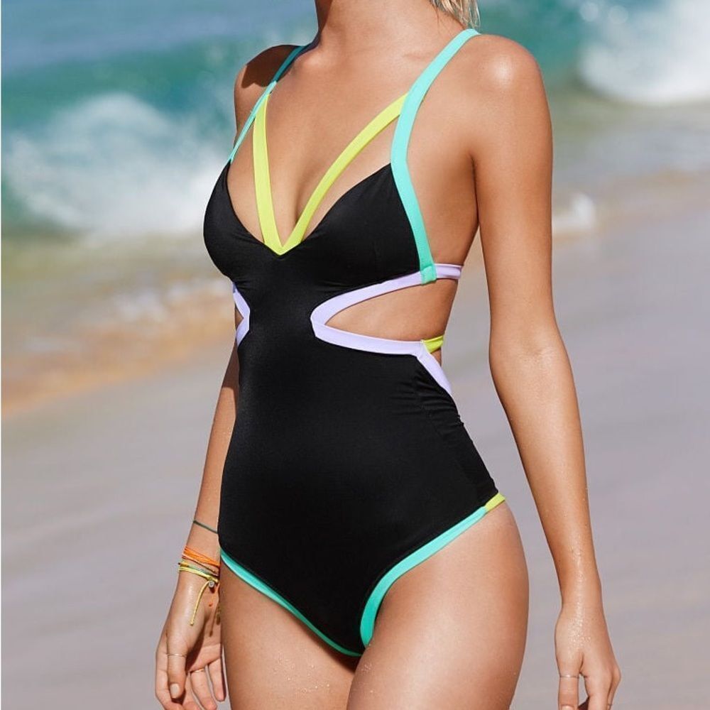 NWOT Victoria’s Secret Beach Sexy Cut Out One Piece Bathing Suit